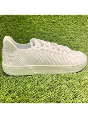 Flux Footwear Adapt Trainer White Mens Size 8 Womens Size 9.5 Athletic Shoes